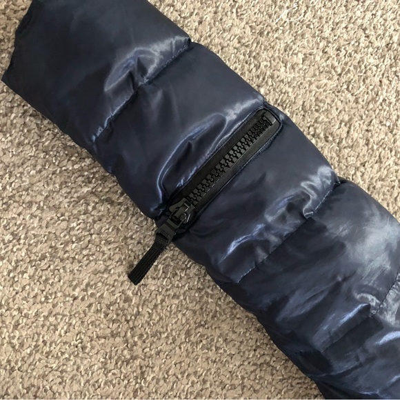 Navy blue Andrew Marc puffer hooded jacket - Picture 5 of 7